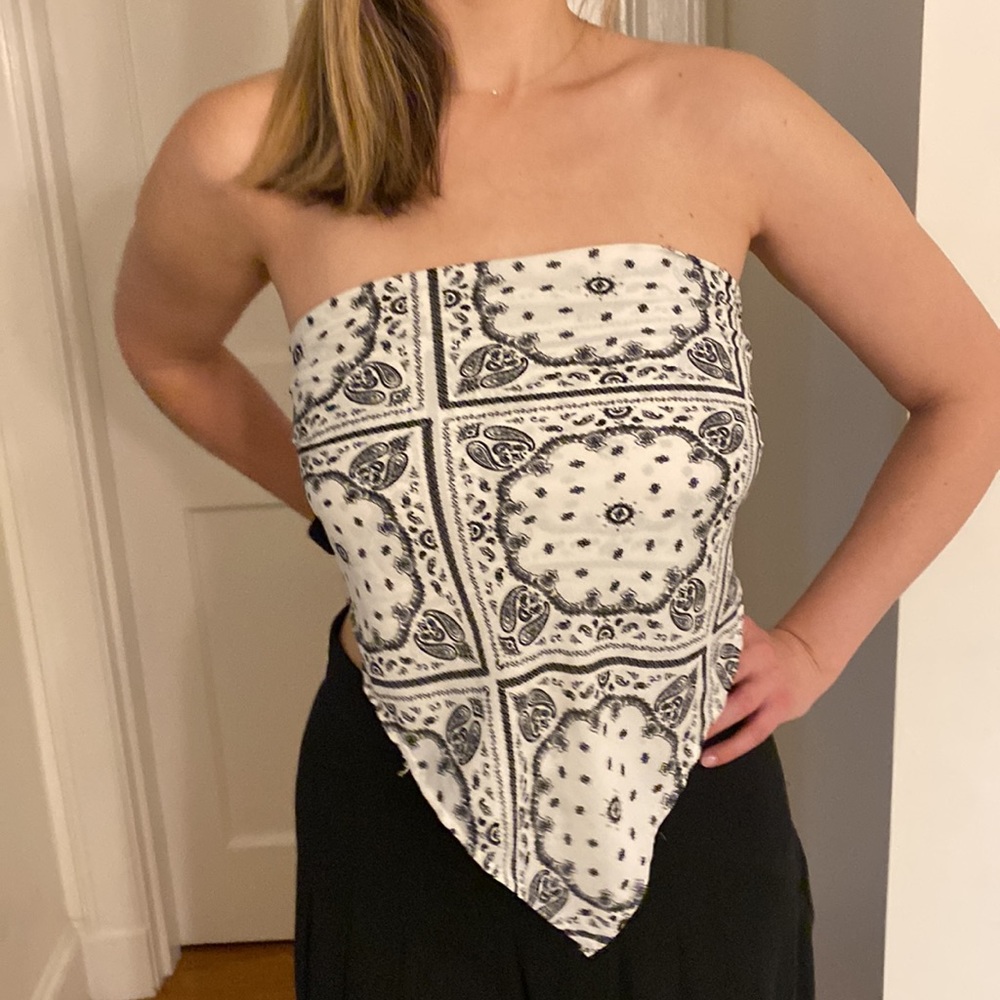 Adorable bandeau top